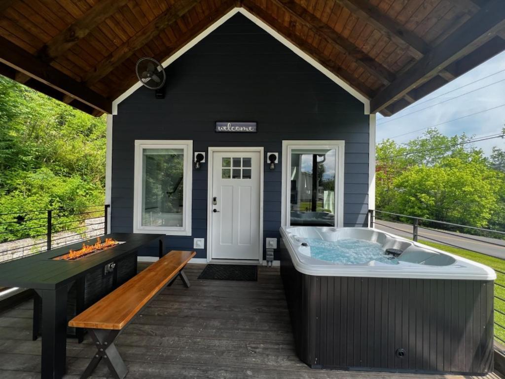 Ferienwohnung Modern Smoky Mountain Tiny House Pigeon Forge Exterior foto