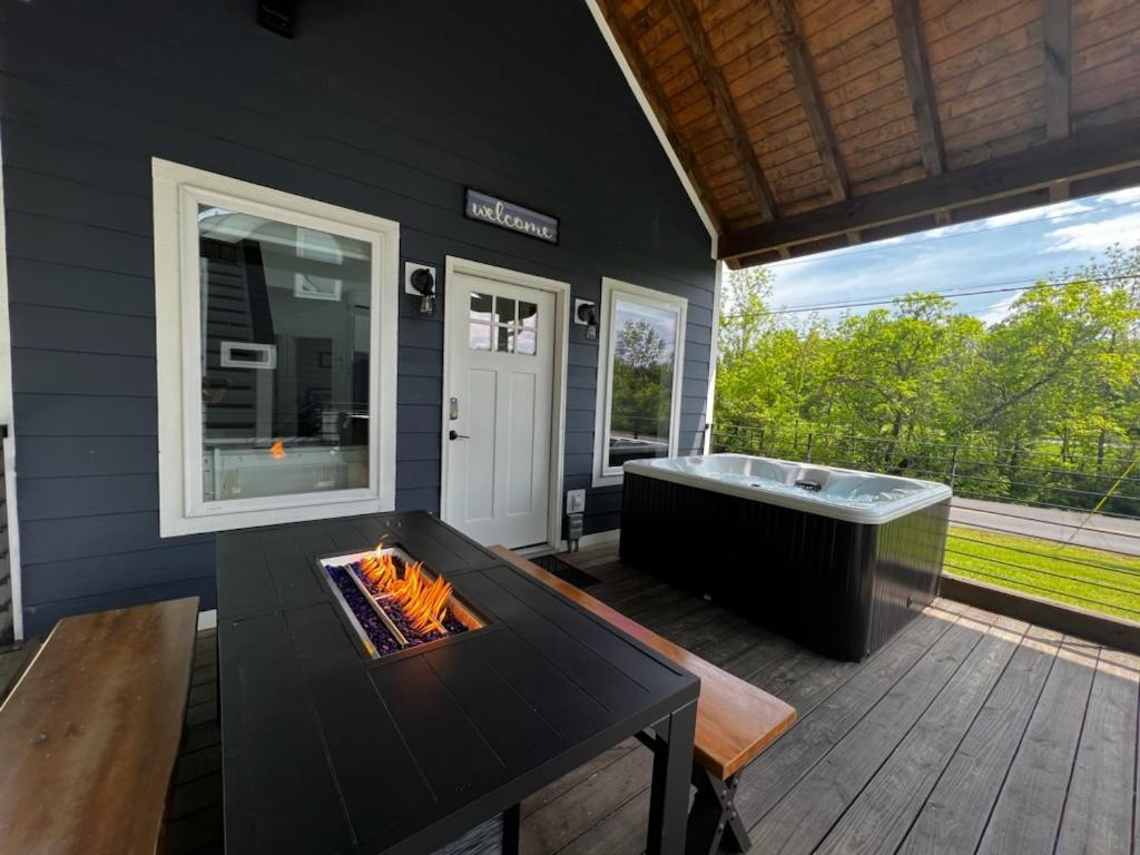 Ferienwohnung Modern Smoky Mountain Tiny House Pigeon Forge Exterior foto